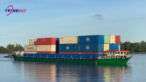 Vận chuyển hàng hoá đi Phú Quốc bằng container
