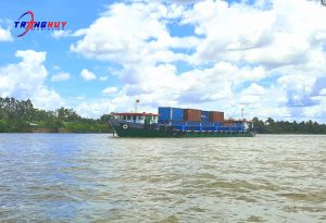 Vận chuyển hàng hoá container đi Phú Quốc bằng xà lan