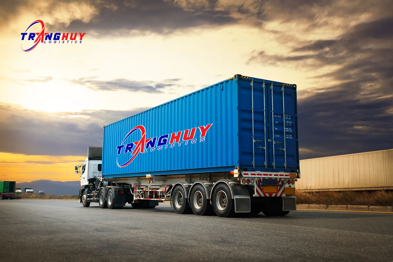 Vận chuyển container đi Campuchia cùng Trang Huy