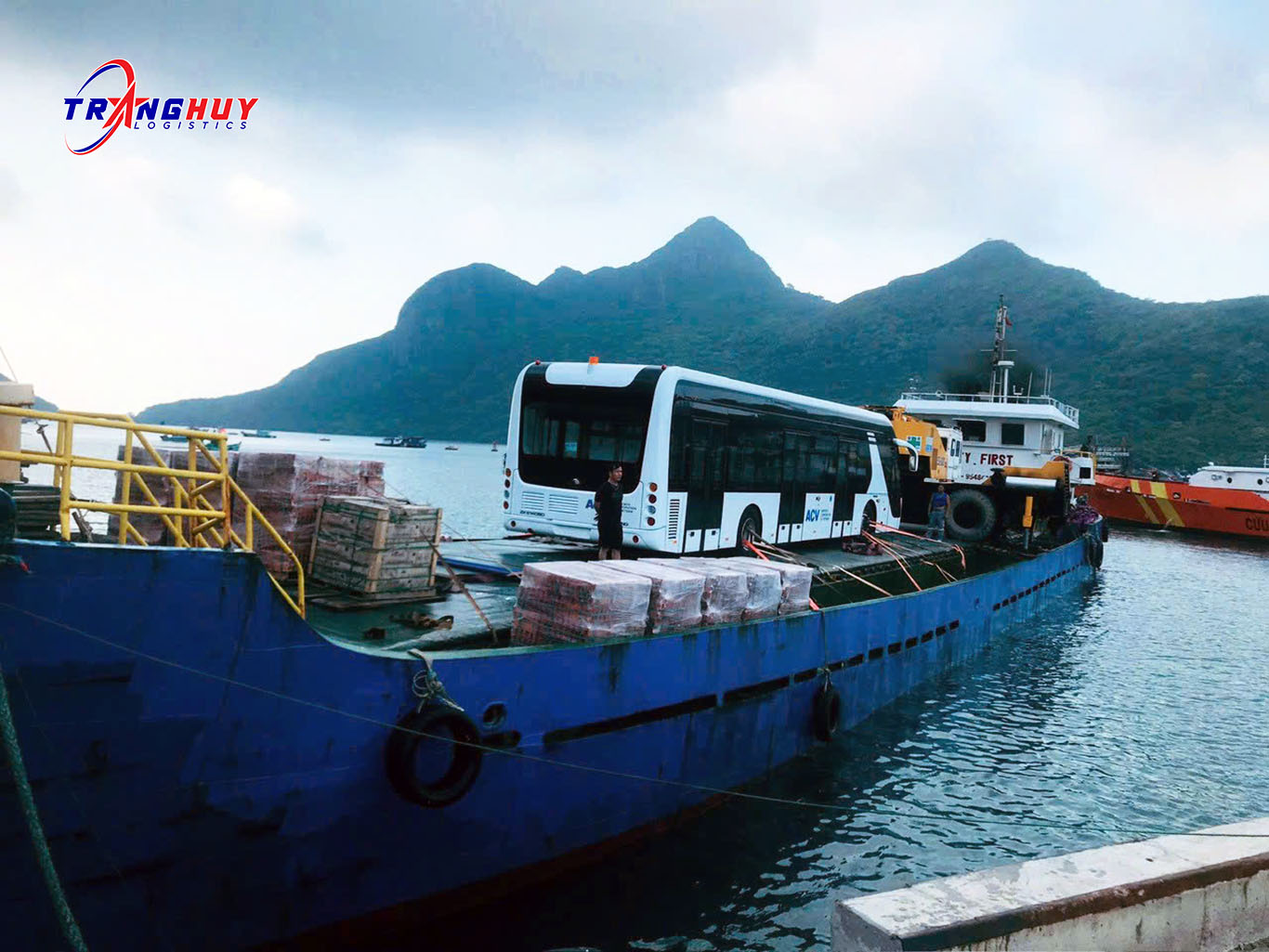 Cùng Trang Huy Vận chuyển hàng hoá đi côn đảo