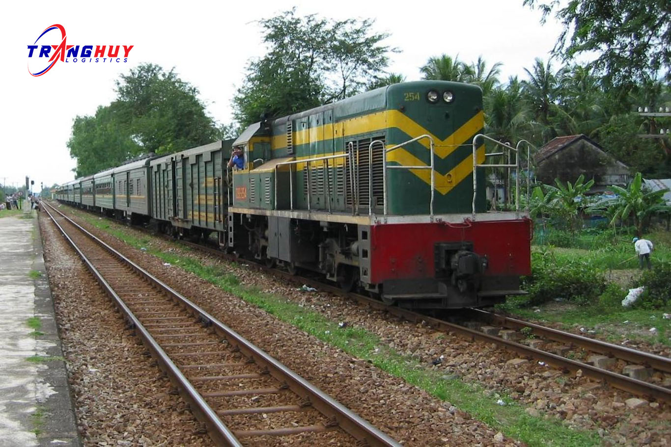 Dịch vụ vận chuyển đường sắt uy tín
