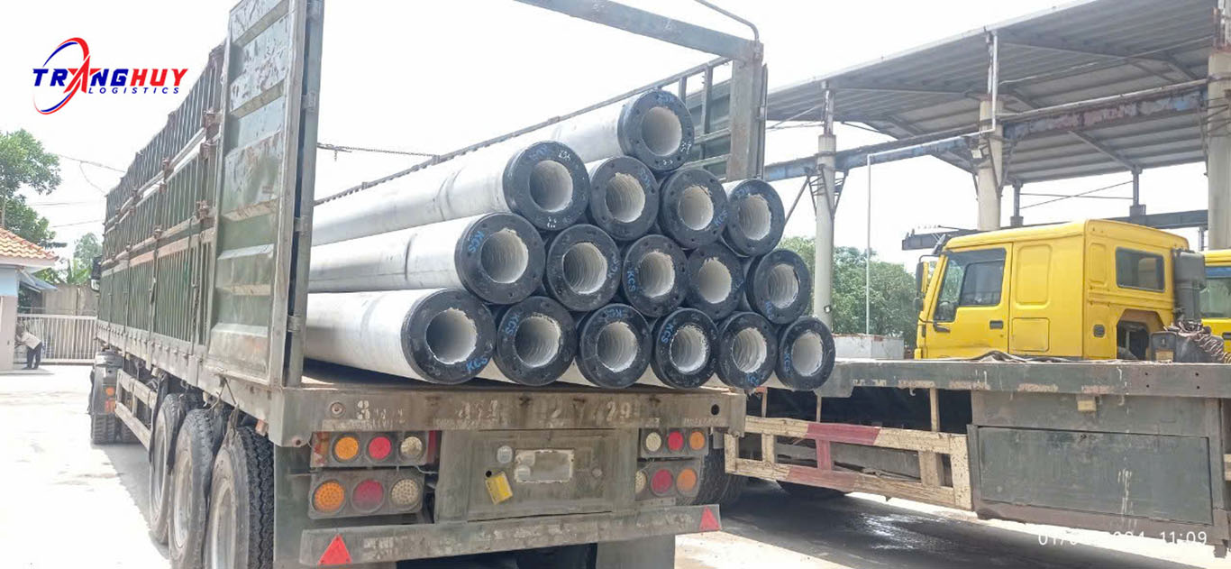 vận chuyển cọc bê tông uy tín