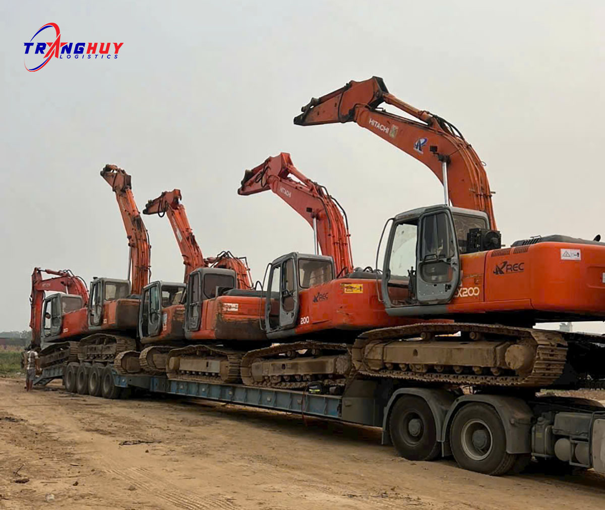 Vận chuyển máy móc máy xúc