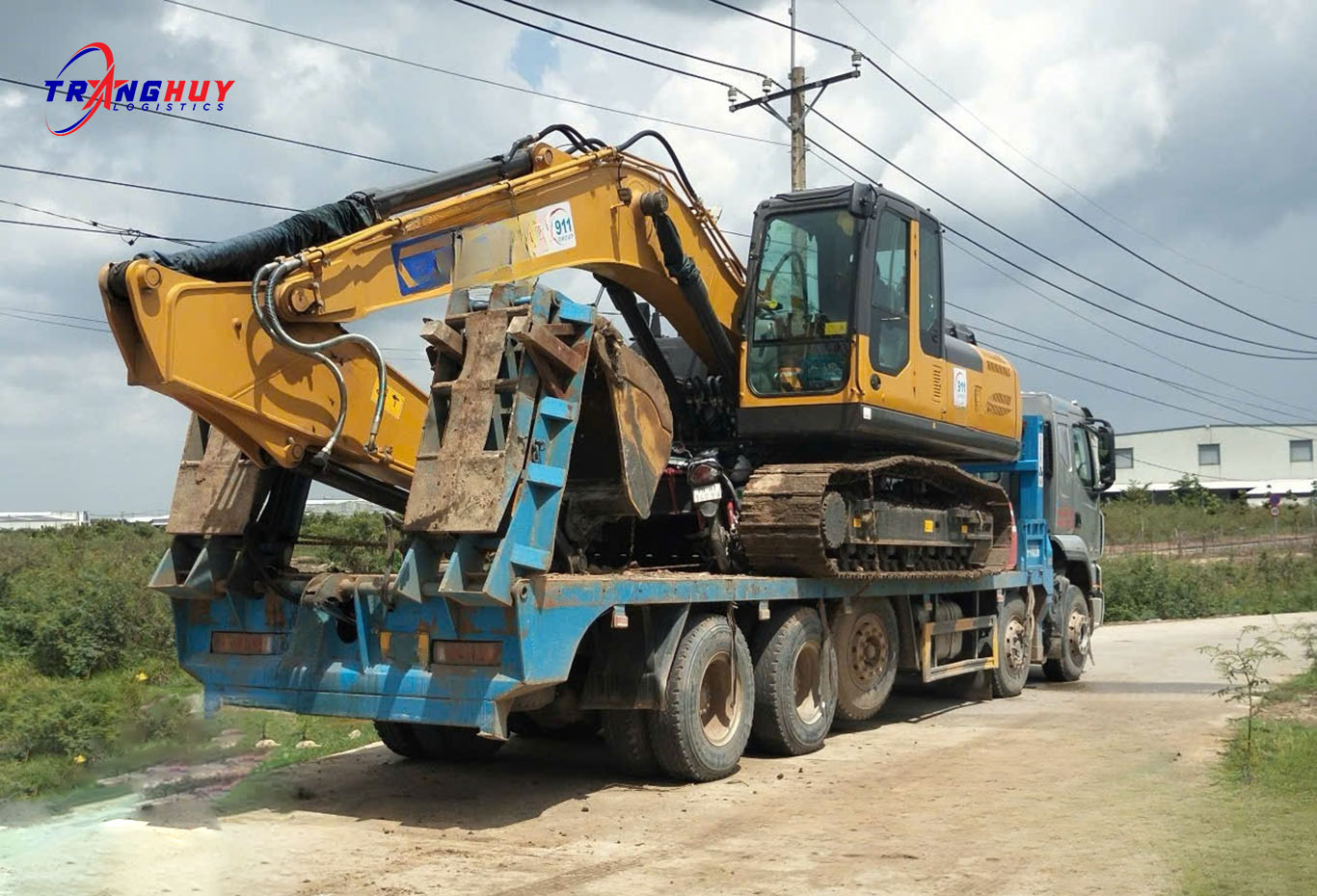 Vận chuyển máy xúc chuyên nghiệp