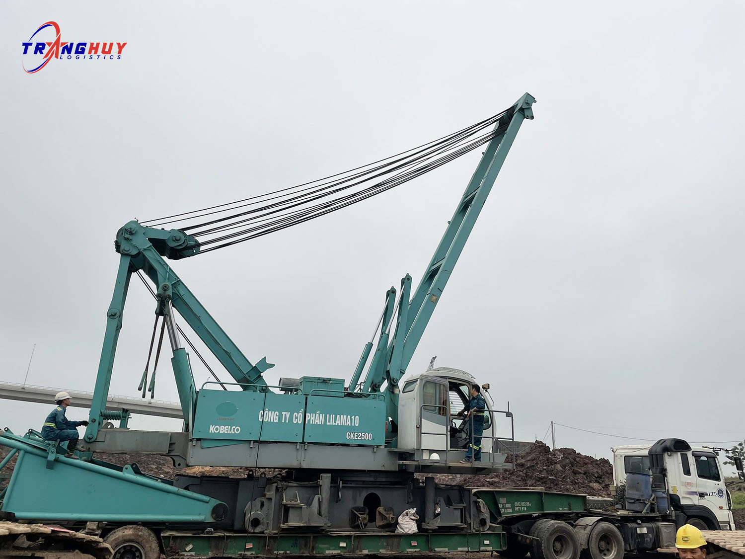 Giá thuê xe cẩu Thủ Dầu Một uy tín