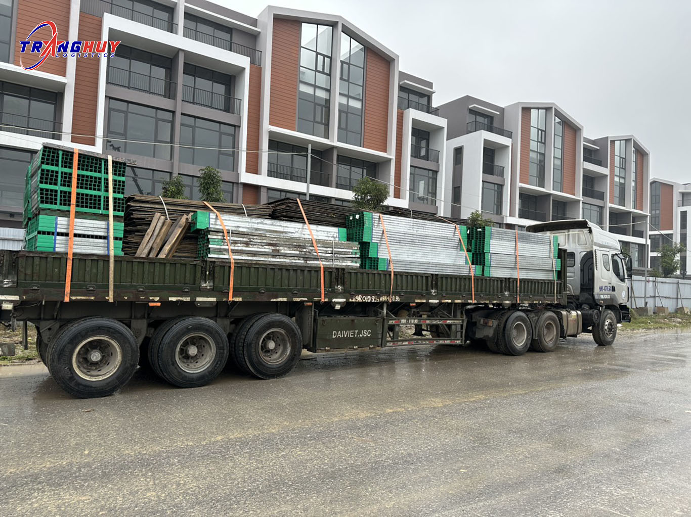 Vận chuyển hàng hoá đi Hà Nội uy tín