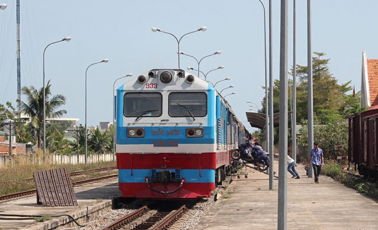 van-chuyen-duong-sat-11